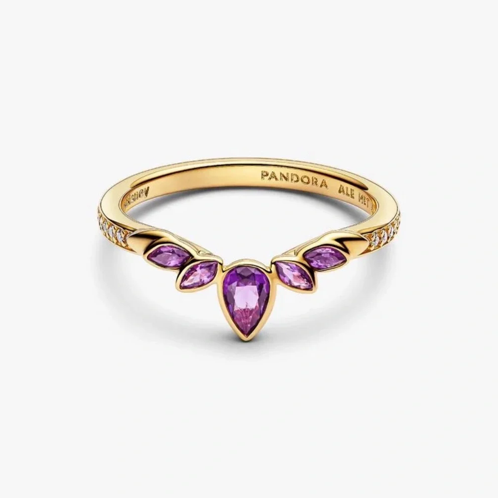 Disney Frozen Queen Anna Tiara Ring from Pandora
14k gold plating size 7 - Picture 9 of 13